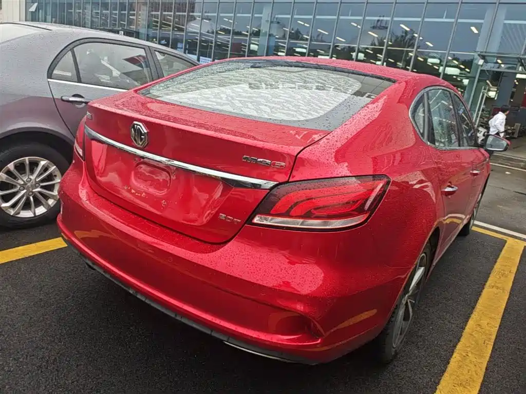 MG6 20 T Auto Sport