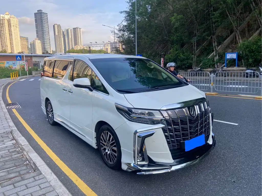 Alphard 3.5 L Luxury