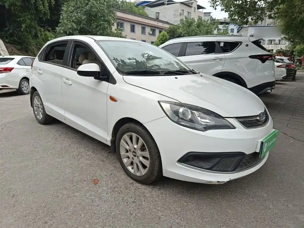 Fengyun 2 1.5 L Manual New Sharp