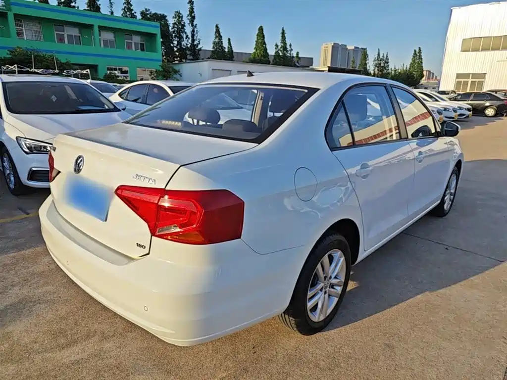 Jetta 捷达 2019款 梦想版 1.5 L 手动时尚型