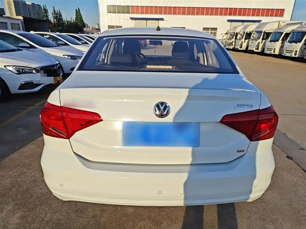 Jetta 捷达 2019款 梦想版 1.5 L 手动时尚型