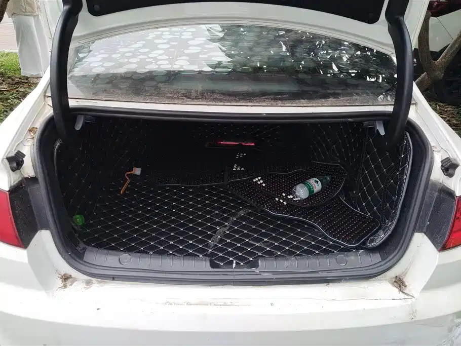 Emgrand GL 1.4 T DCT Elite Connected