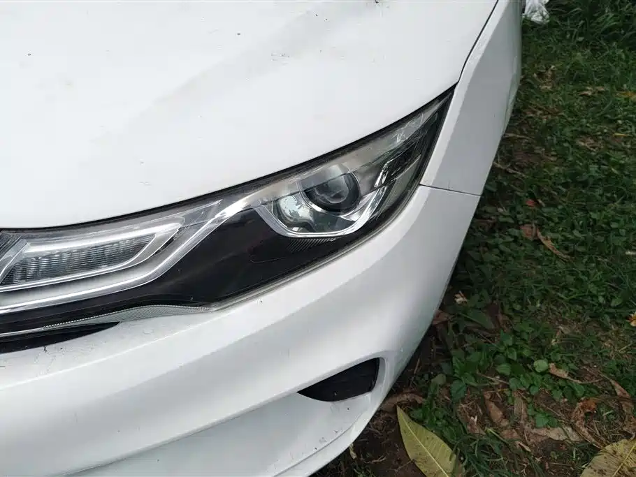 Emgrand GL 1.4 T DCT Elite Connected
