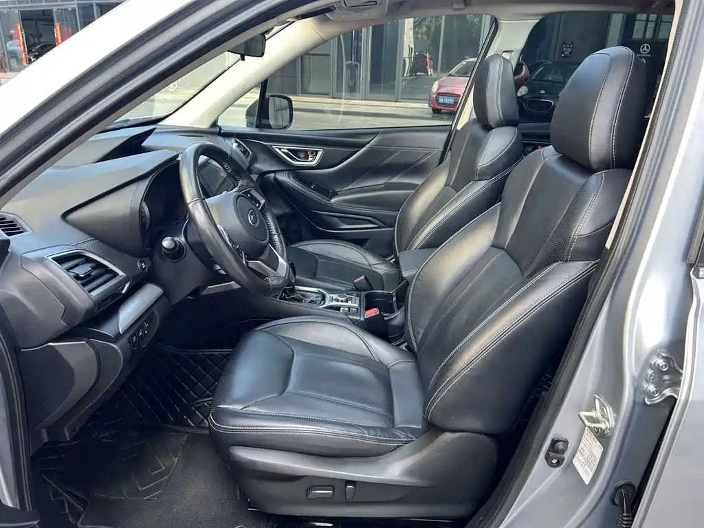 Forester 2.0 i Flagship EyeSight