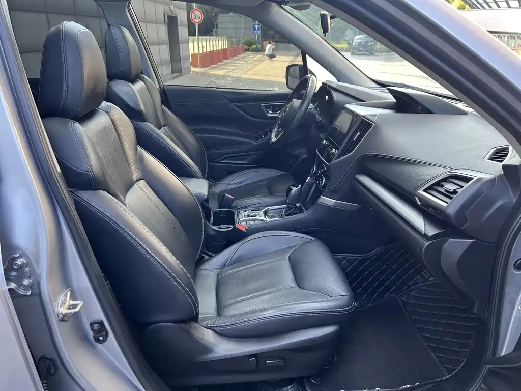 Forester 2.0 i Flagship EyeSight