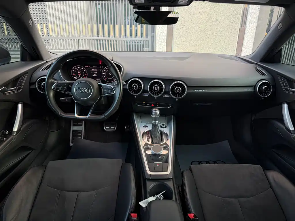 Audi TT TT Coupe 45 TFSI quattro