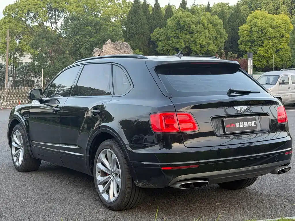 Bentayga 6.0 T Standard