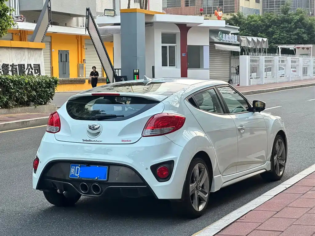 Veloster 1.6 T Auto Luxury