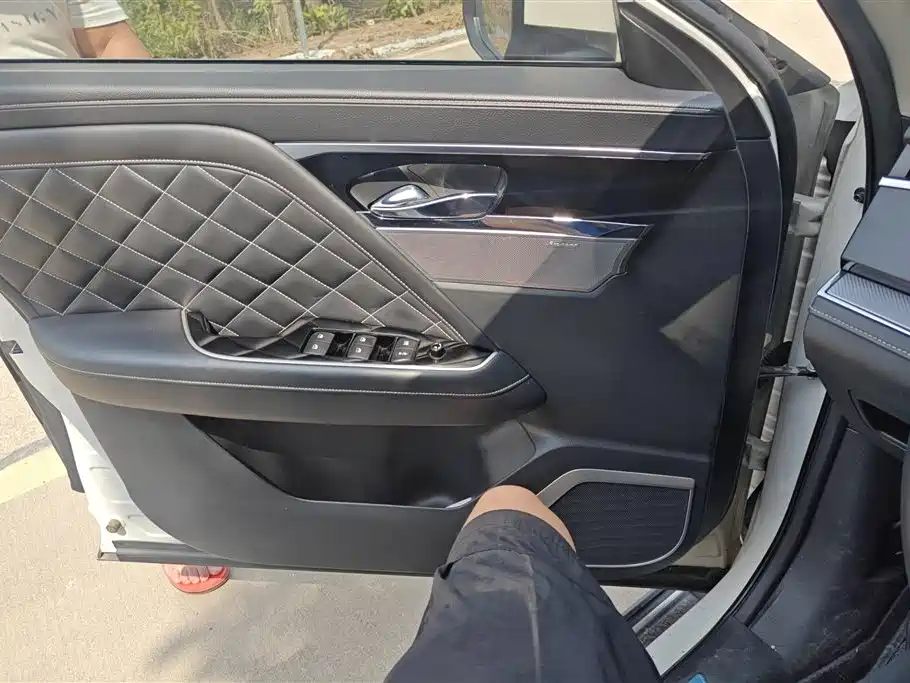 Venucia Star 260 T Auto 48 V Mild Hybrid Turbo Star Shine