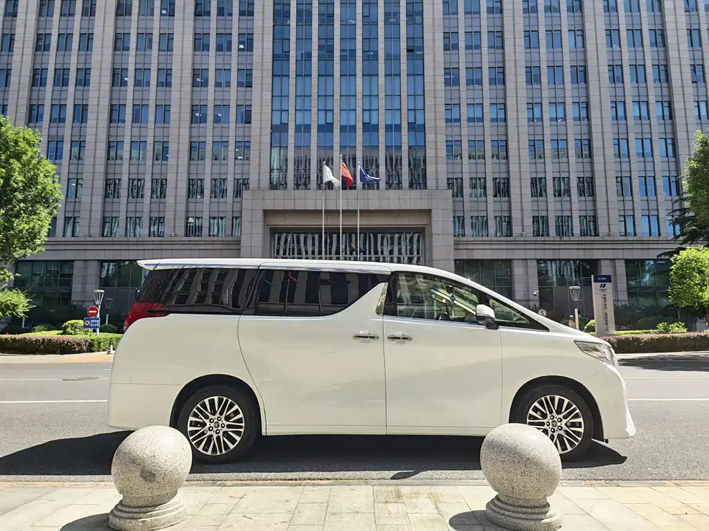 Alphard 3.5 L Luxury