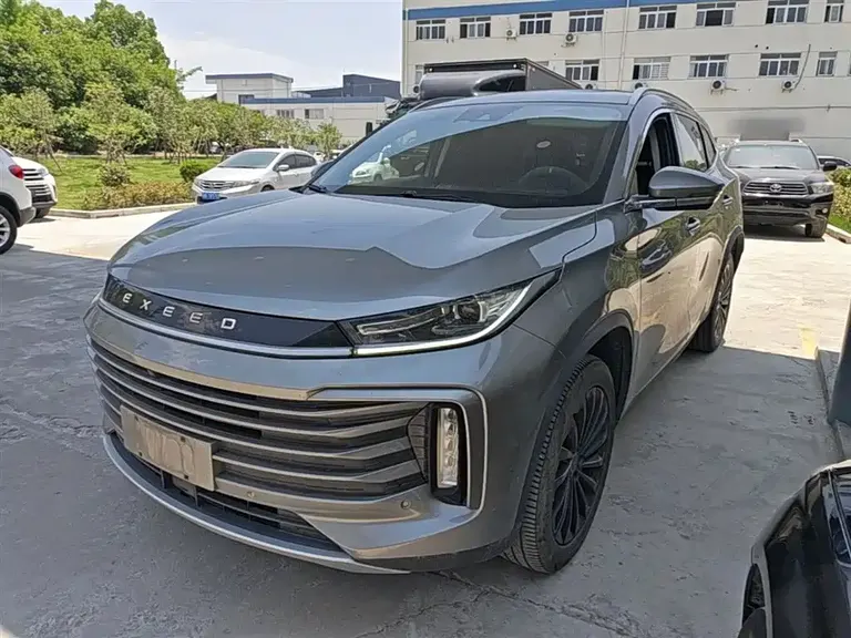 Exeed Lingyun 星途凌云 2023款 300 T 两驱星耀版