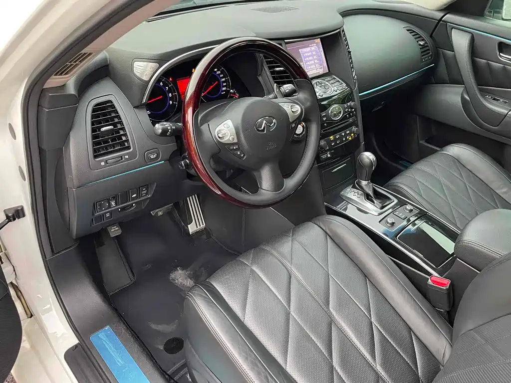 Infiniti FX FX35 Standard