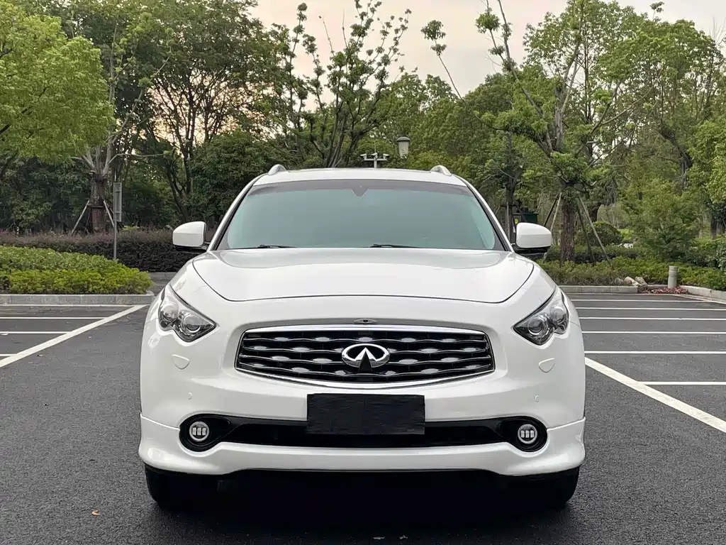Infiniti FX FX35 Standard