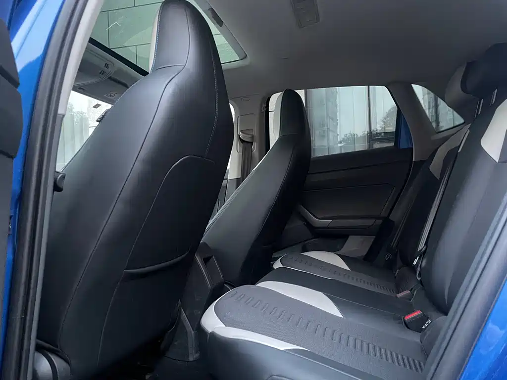 Polo Plus 1.5 L Auto Colorful Tech