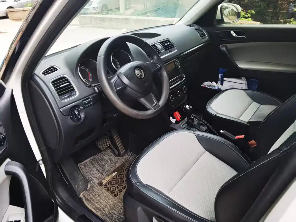 Yeti 1.4 TSI DSG Forward