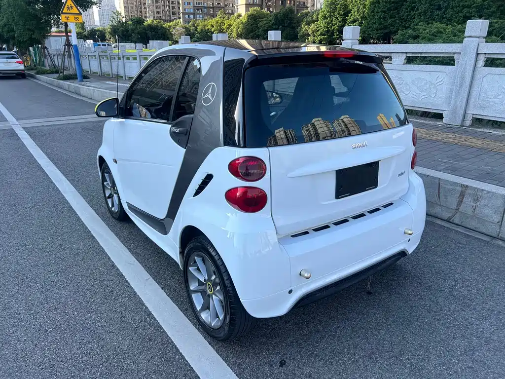 smart fortwo 1.0 MHD Hardtop BoConcept Special Edition