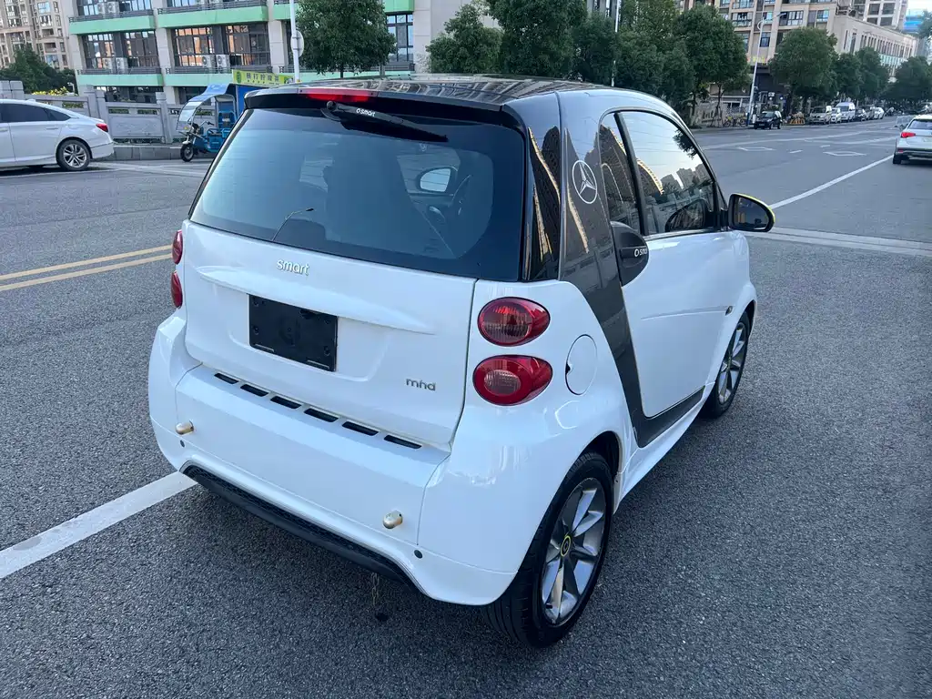 smart fortwo 1.0 MHD Hardtop BoConcept Special Edition