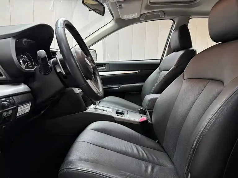 Subaru Legacy 2.0 i Luxury Wagon