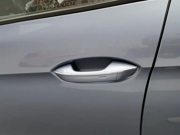Volkswagen Lamando Lamando L 280 TSI DSG Dazzle Hot
