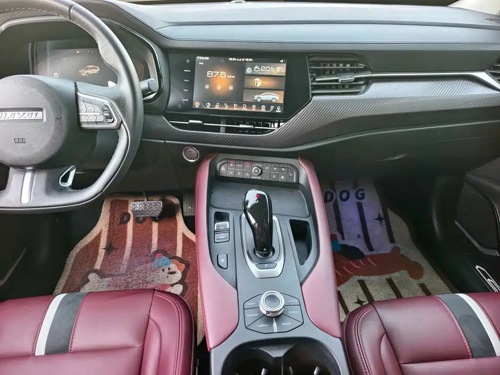 Haval F7 x 2.0 T 2 WD Ultimate Smart Tech