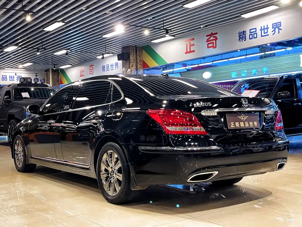 Equus 雅科仕 2012款 3.8 GDi加长尊贵版