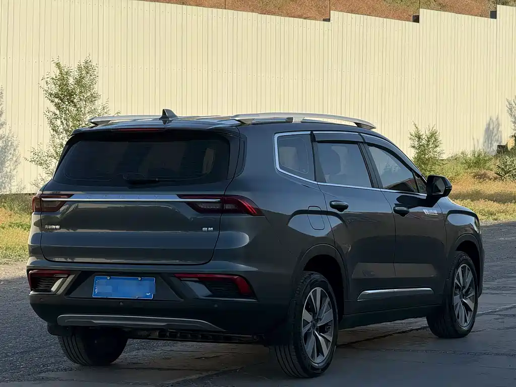 Haoyue 1.8 TD DCT Luxury 7-seat