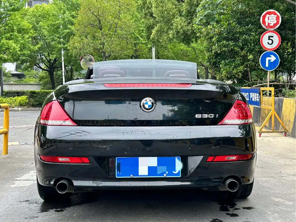 BMW 6 Series 630 i Convertible Coupe