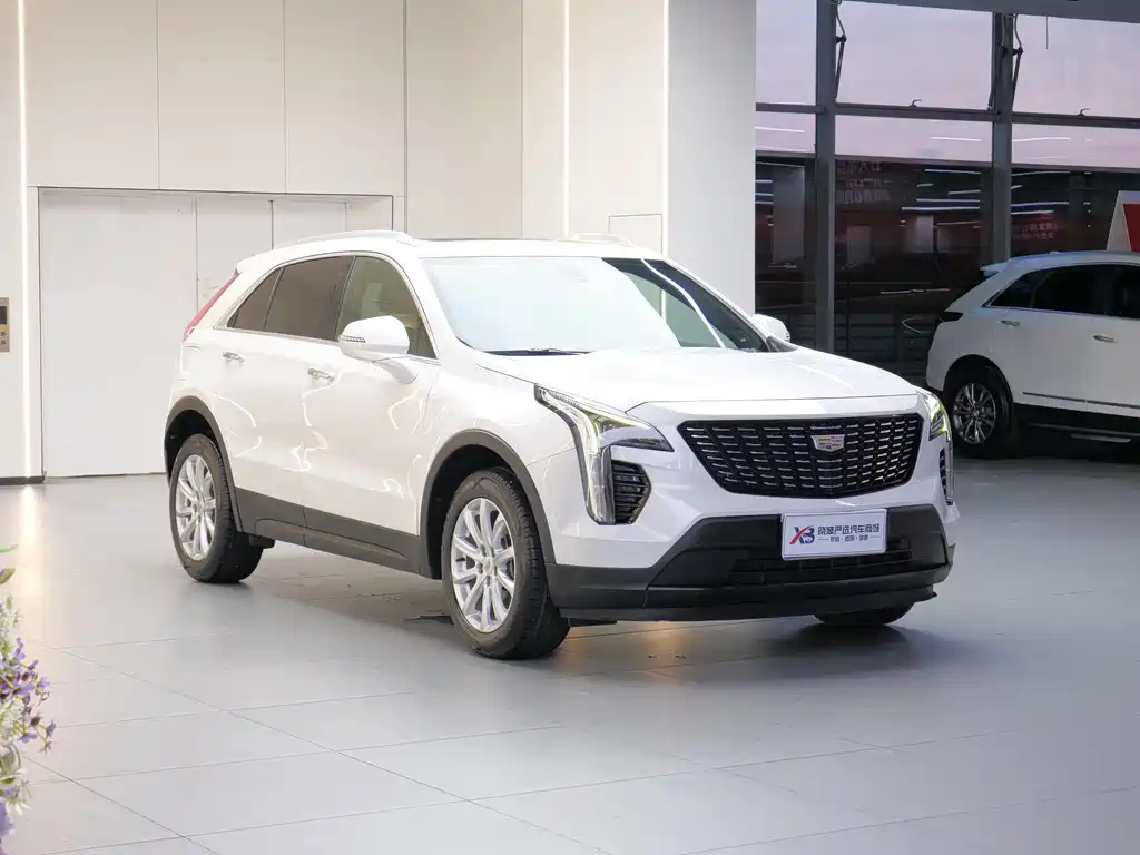 Cadillac XT4 28 T 2 WD Tech