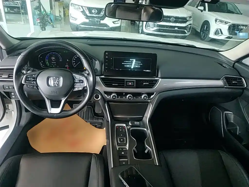 Accord Sharp· Hybrid 2.0 L Sharp Leading