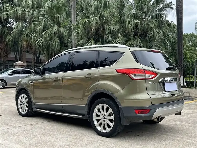 Ford Kuga 1.5 L GTDi 4 WD Elite