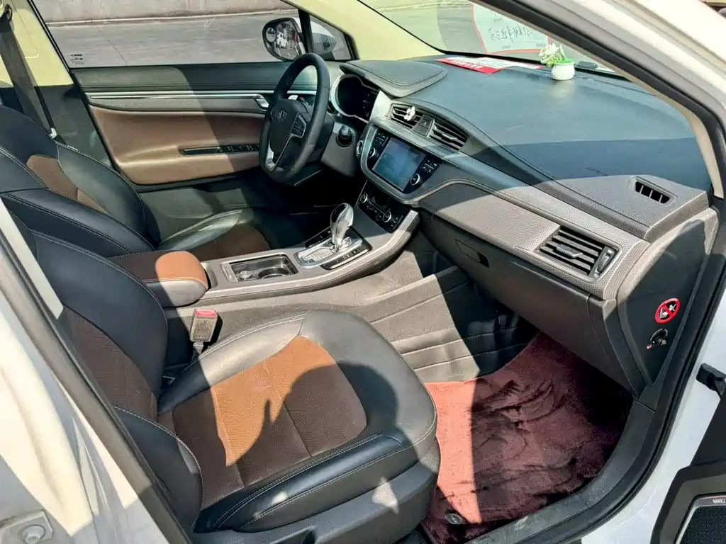 Emgrand GS Grace 1.3 T Auto Premium Style