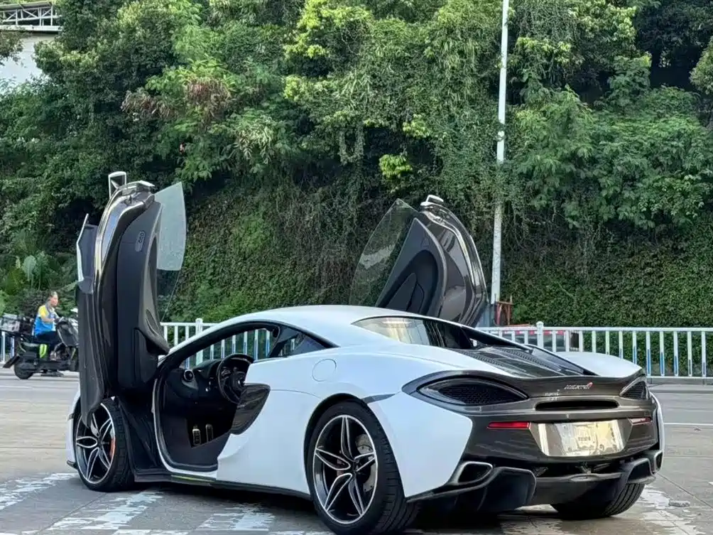 McLaren 540 C 3.8 T Coupe