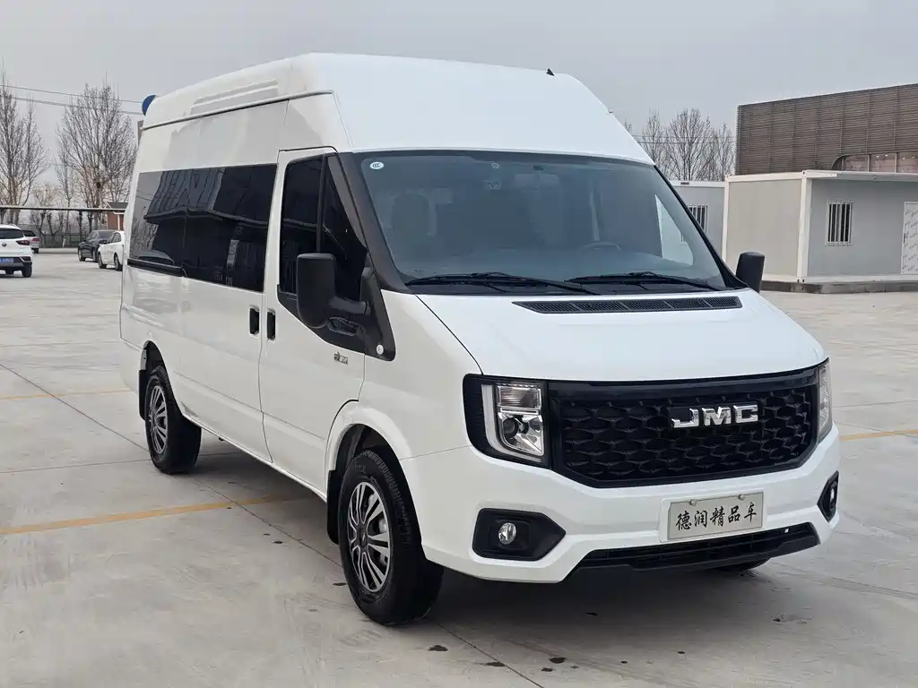 JMC Fushun 2.0 T 6 MT Diesel MWB Mid High Roof Commercial Multi-purpose Passenger 5 6-seat