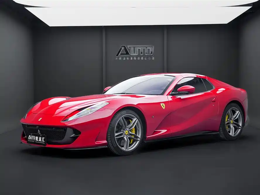 Ferrari 812 6.5 L GTS