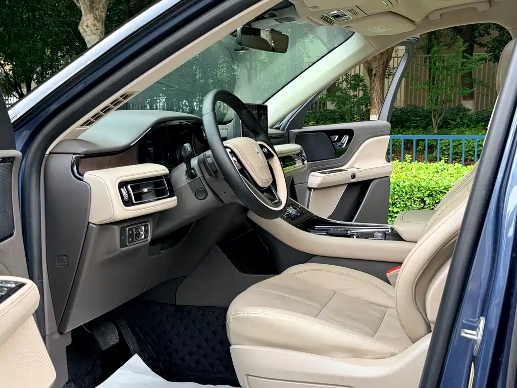 Aviator (Import) 3.0 T V6 AWD Premium