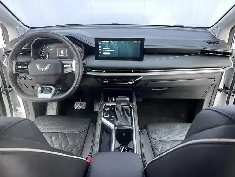 Wuling Jiachen 1.5 T CVT Premium Flagship
