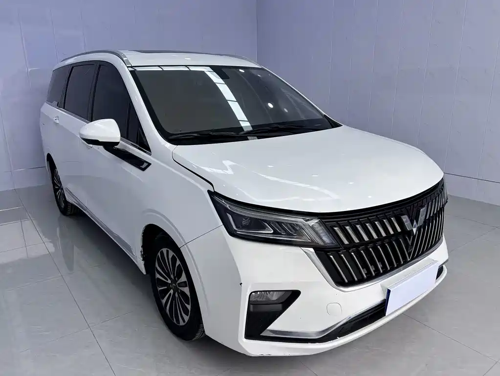 Wuling Jiachen 1.5 T CVT Premium Flagship