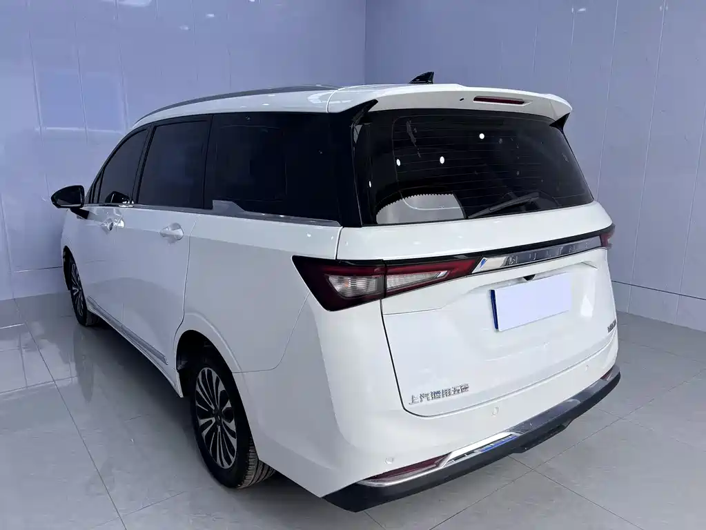 Wuling Jiachen 1.5 T CVT Premium Flagship