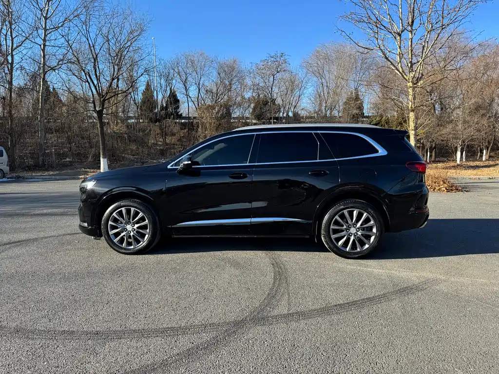 Enclave 652 T 4 WD Distinguished 7-seat