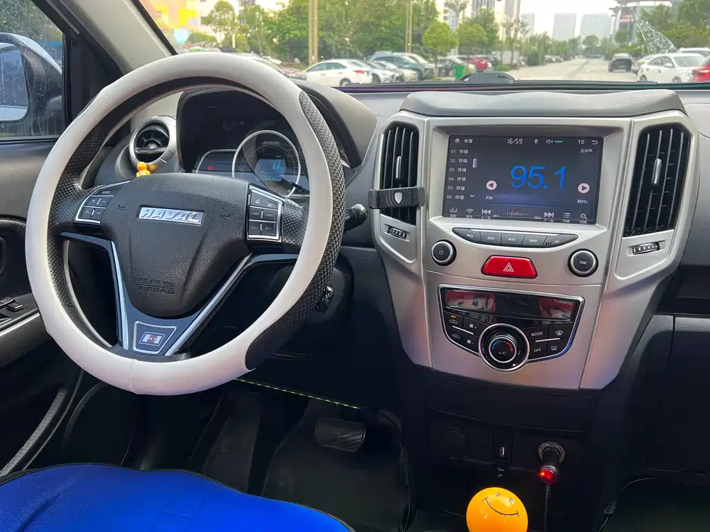 Haval H1 哈弗H1 2017款 蓝标 1.5 L AMT尊贵型