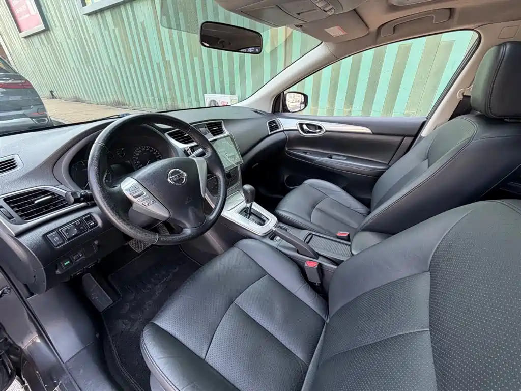 Sylphy 1.6 XV CVT Premium