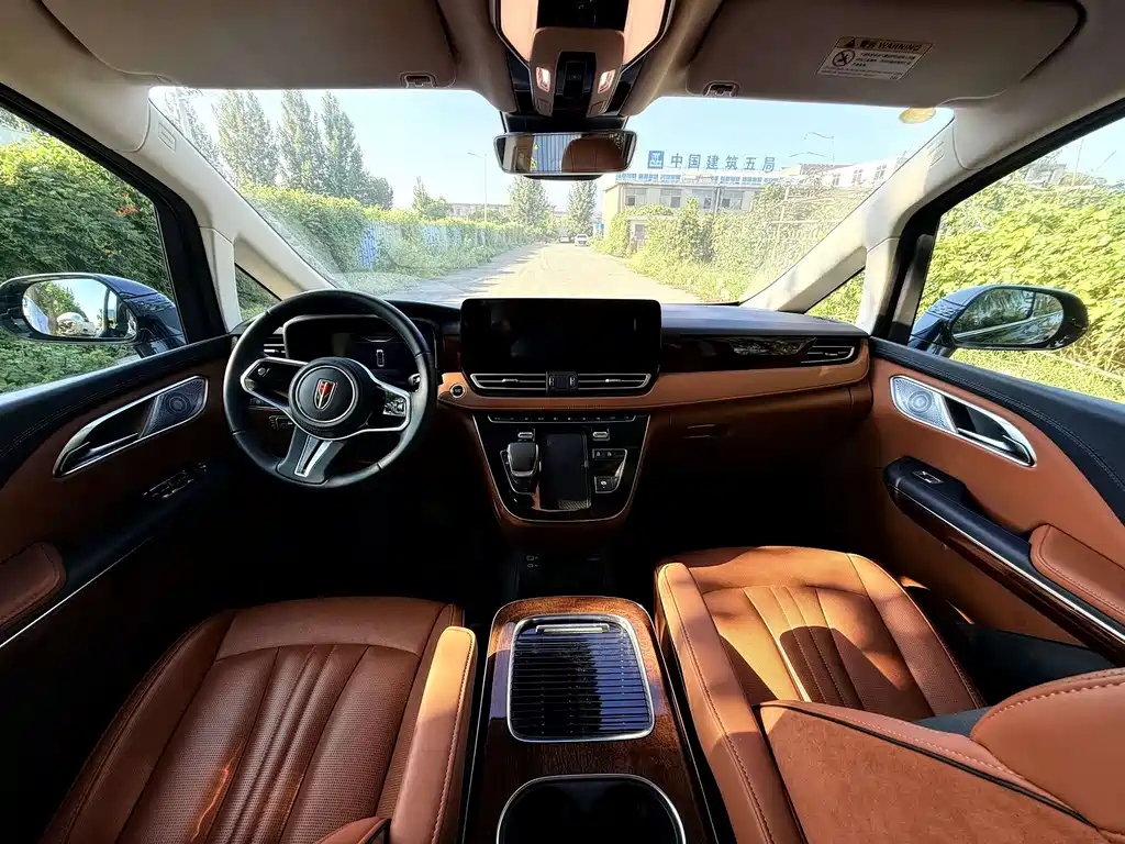 Hongqi HQ9 2.0 T Connected Flagship Enjoyment