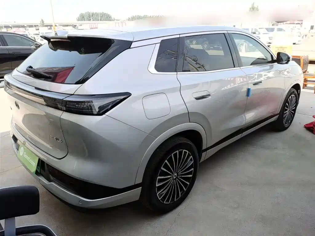 Dongfeng Fengshen L8 112 KM Dream