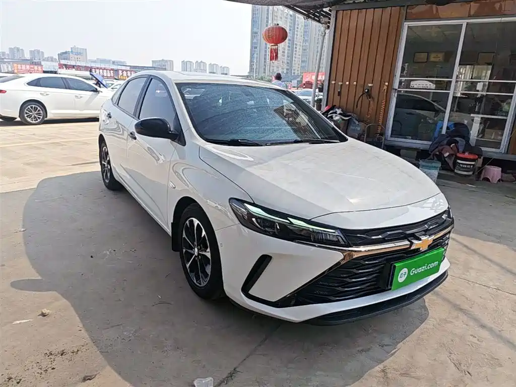 Monza 1.3 T Mild Hybrid Auto Premium