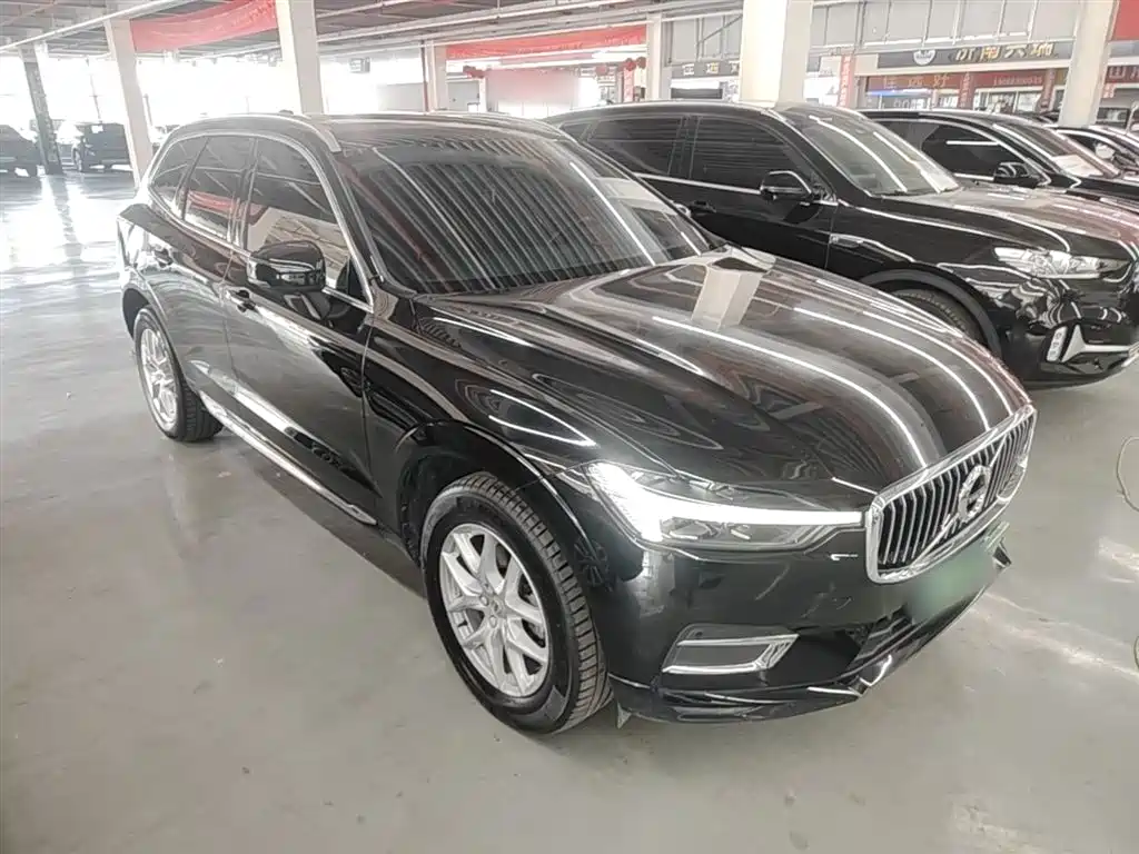 Volvo XC60 T5 4 WD Smart Ease Luxury
