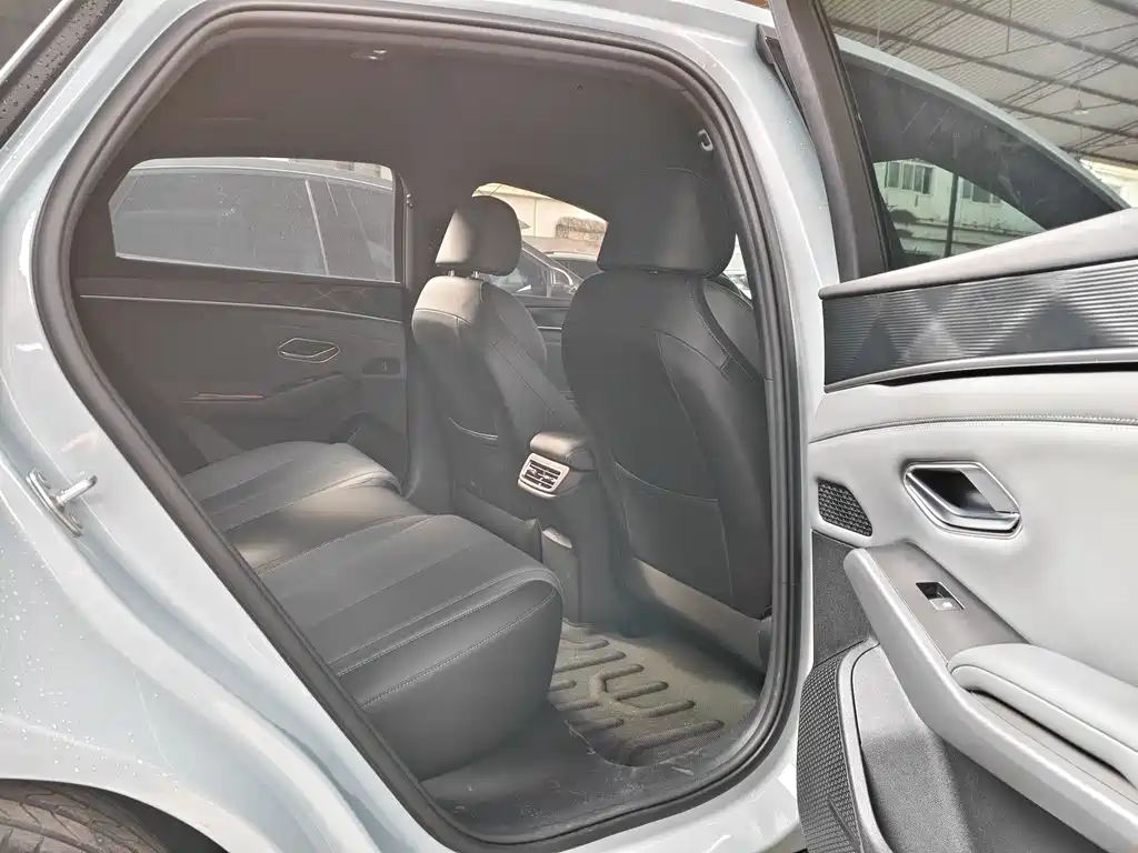 Qin L 秦L 2026款 DM-i 128 KM进取型