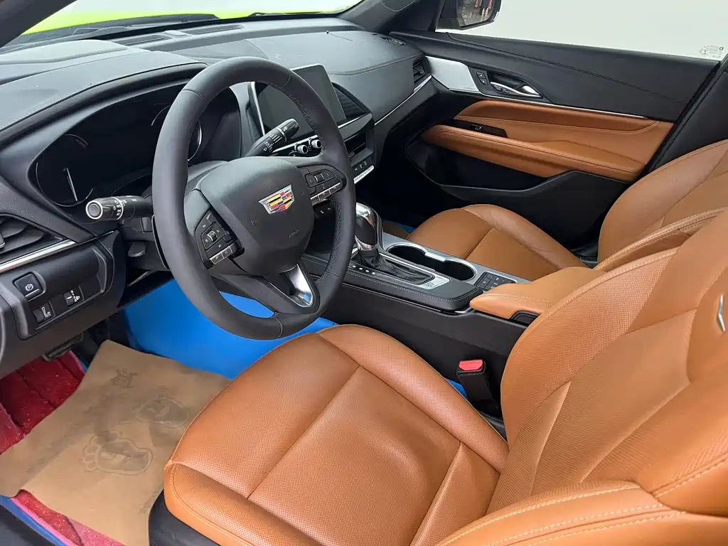 Cadillac CT4 28 T Luxury