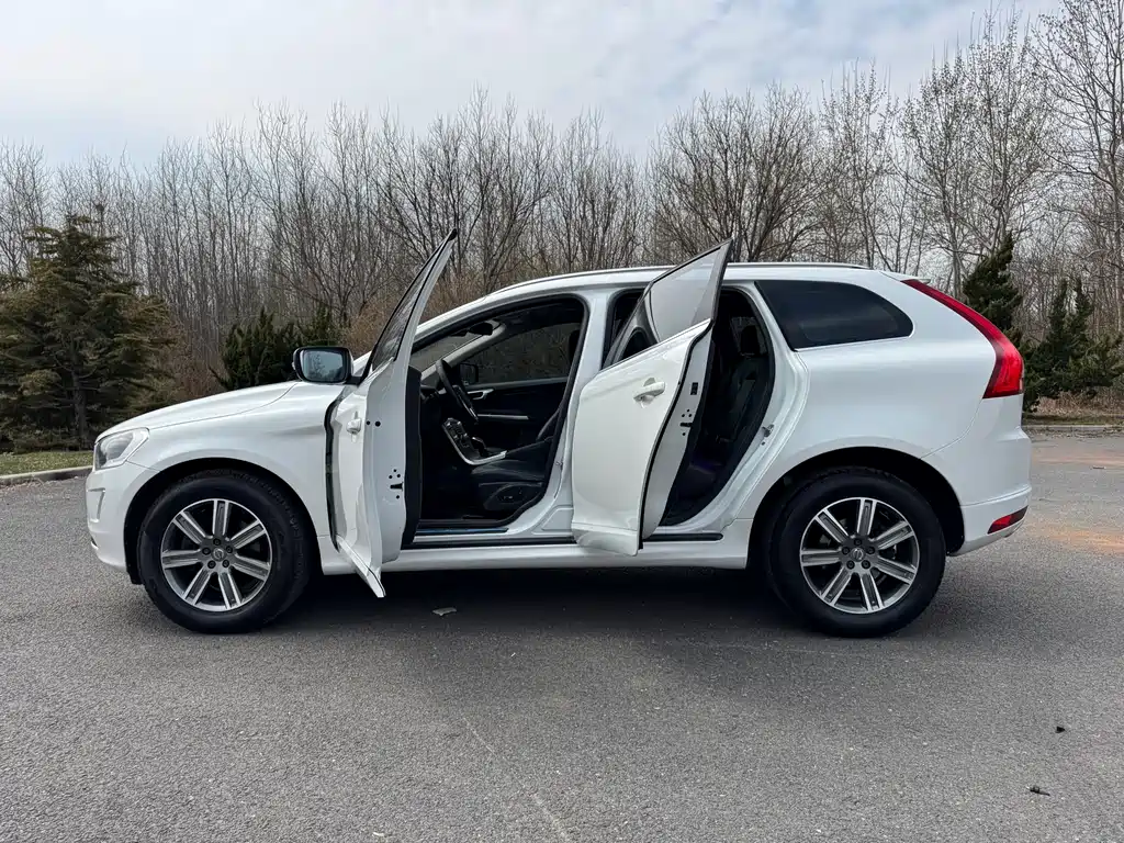 Volvo XC60 T5 AWD Smart Progress Upgraded