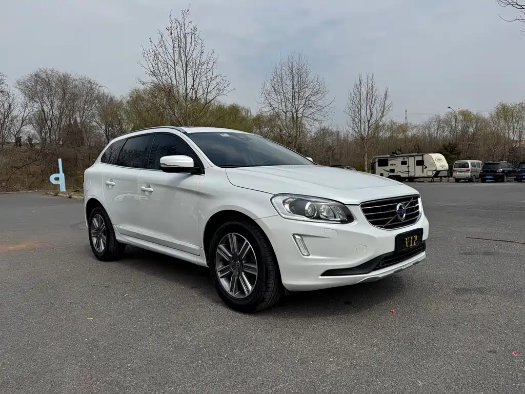 Volvo XC60 T5 AWD Smart Progress Upgraded