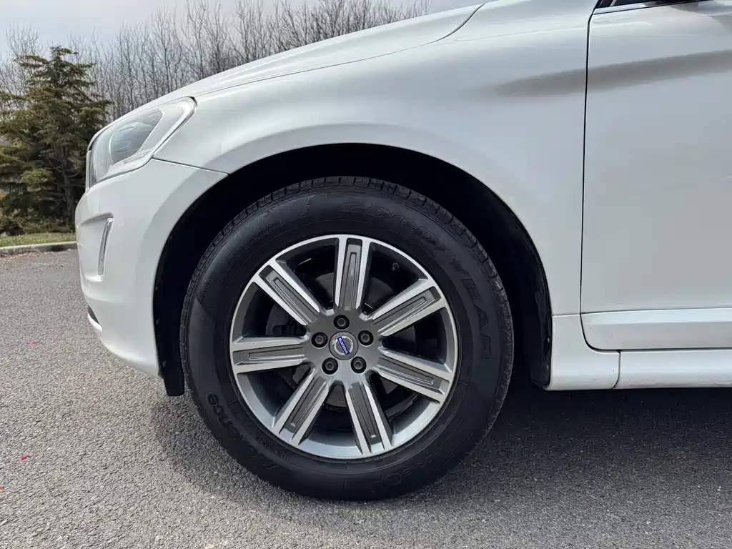 Volvo XC60 T5 AWD Smart Progress Upgraded